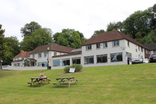 Shillingford Bridge Hotel - Housity
