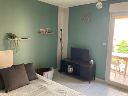 Le Stud - Housity