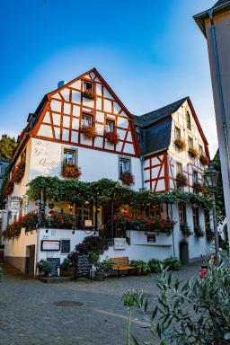 Hotel Gute Quelle - Housity