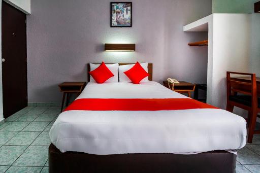 Hotel Canada, Guadalajara - Housity