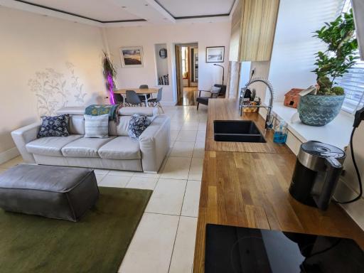 The Lawns Spa Apartment - Housity