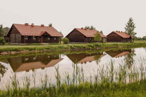 Centrum Aktywnego Wypoczynku Borek - Housity