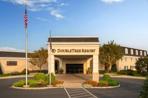 DoubleTree Resort by Hilton Lancaster - Housity