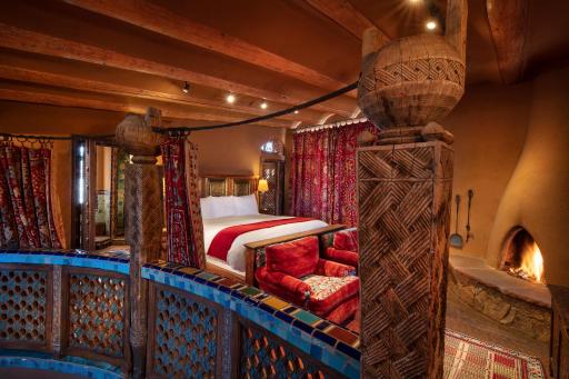 The Inn of Five Graces - Housity