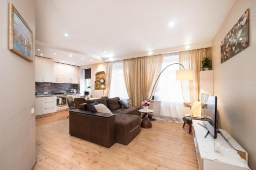 Baltic Amber in Diplomatic District & Free Parking - Hizvo