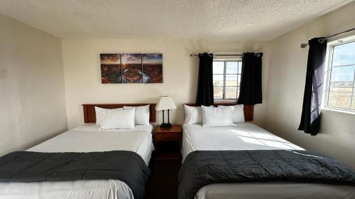 071B Private Studio near Grand Canyon South Rim Sleeps 6- No Kitchen - Housity