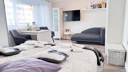 10-105, sehr Strandnah, im Herzen Westerlands, Westbalkon, 1 Zi - Housity