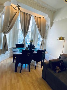 Ann Apartments opposite the Pier with sea view - Housity