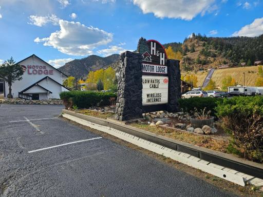 H&H Motor Lodge - Housity