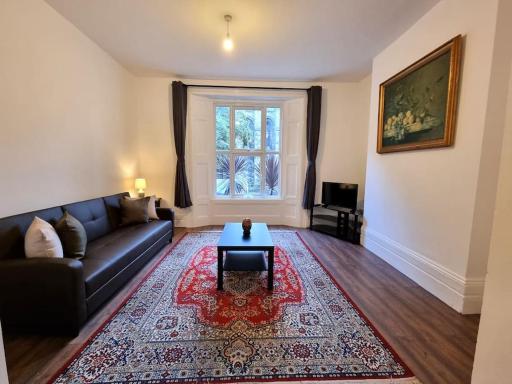 Luxury 2 bed apartment - Housity