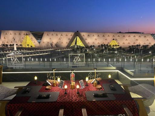 Royal Great Pyramid INN - Housity