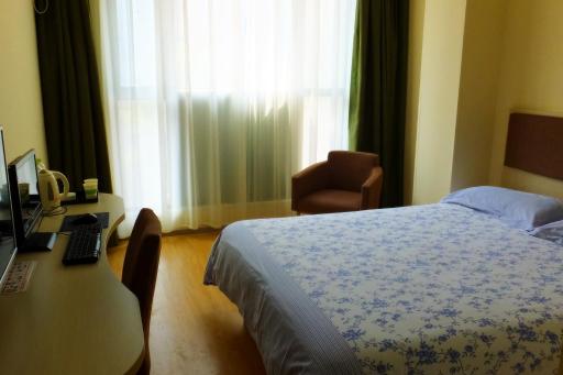 Motel Wuhan Yellow Crane Tower Shouyi Square Fuxing Road Metro Station - Housity