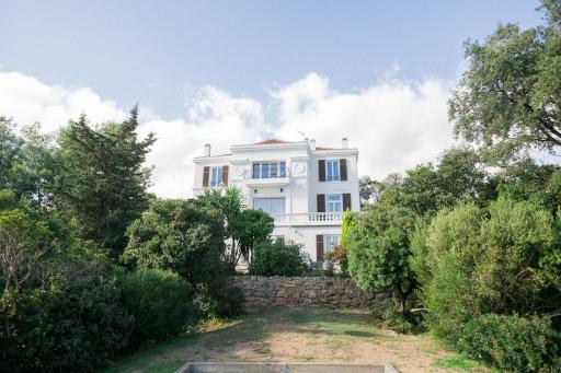 Villa Les Roches - Housity