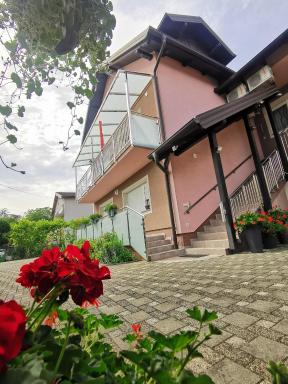 Apartmani Jastreb - Housity