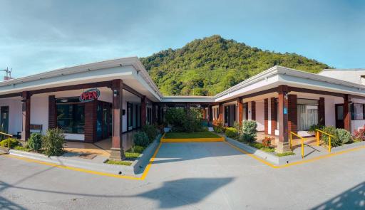 Hotel Orosi Orocay Lodge - Housity