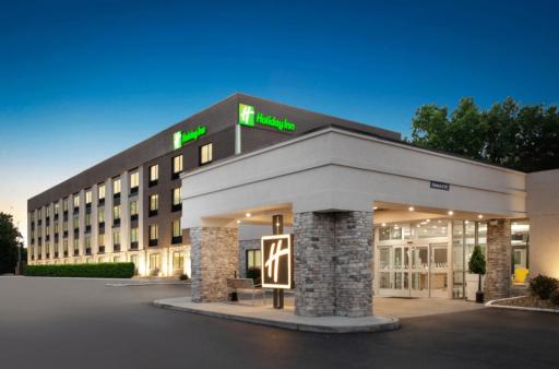 Holiday Inn Cleveland-Mayfield by IHG - Housity