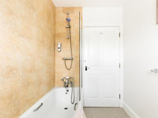 Travel Proud Self Contained 1 Bed in Shipston-On-Stour - Pass the Keys - Housity