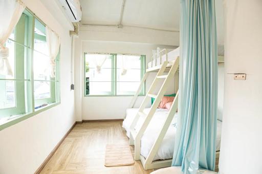 The Greens Khaosan Bangkok - Housity