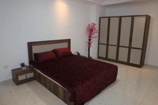 Virtue pyramid view house - Housity
