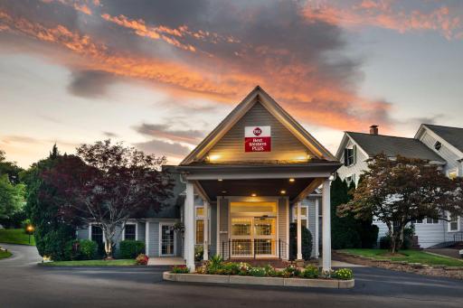 Best Western Plus Cold Spring - Housity
