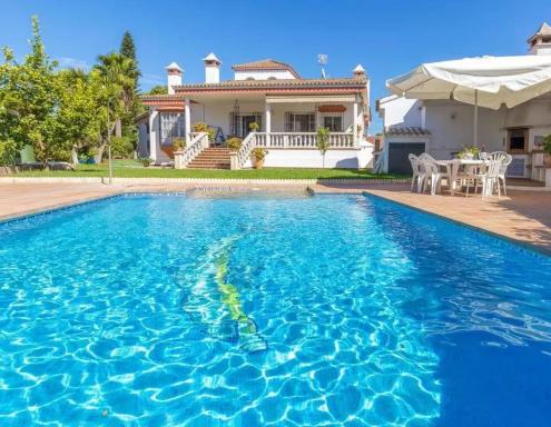 Charming house in Arcos with private pool - Housity