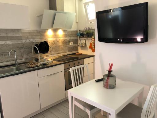 Via Emilia House - By AyDesHouse - Housity