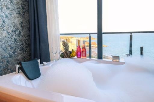 Class Premium Suit Otel - Housity
