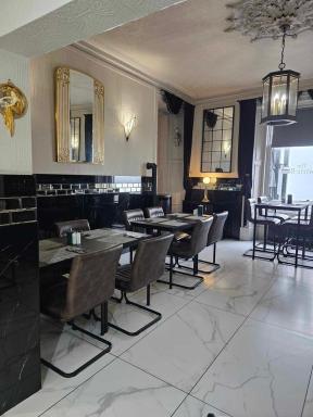 Mount Stewart Hotel - Housity