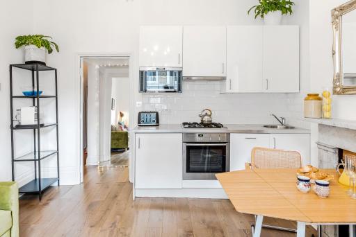 The Barnsbury, London Apartment with WIFI - Housity