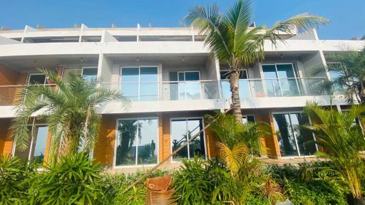 NIRAKI VILLA by Seascapes - Housity
