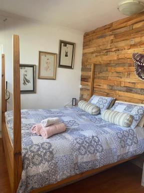 Dancers' Cottages - Housity