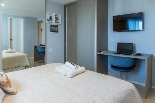 Flat Quarto e Sala, 400 metros da Praia de Boa Viagem, com Piscina, Wi-Fi 220Mbps - Housity
