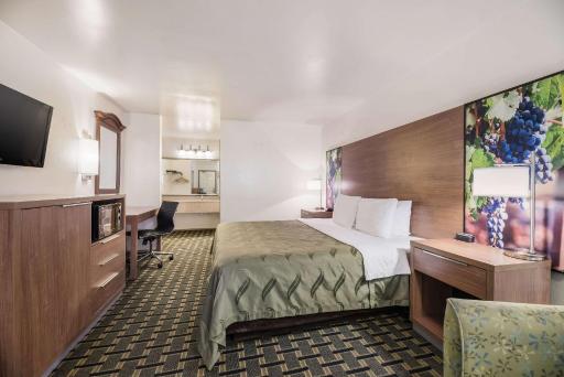 Quality Inn Near Fort Hunter Liggett - Housity