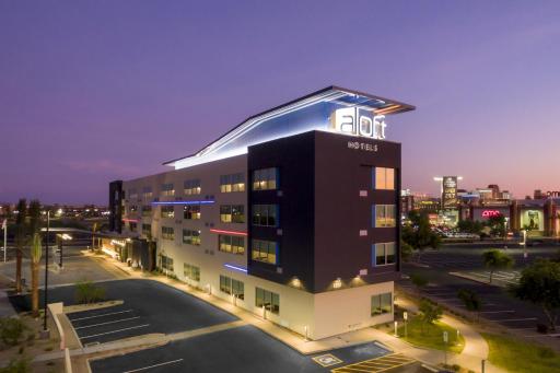Aloft Glendale at Westgate - Housity