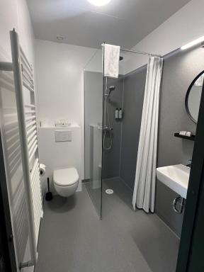 Aurora Lodge Hotel - Housity