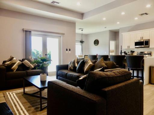 Tranquility Resort - Housity