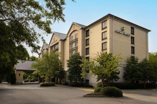 Hyatt Place Charlotte Airport/Lake Pointe - Housity