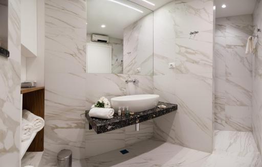 Residence by Vestibul Palace - Housity