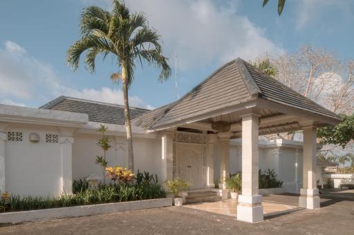 Villa Puri Balangan - Housity