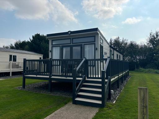 Lake District Willerby Vogue Lodge, Lake View on Haven Lakeland Gold Grade - Housity