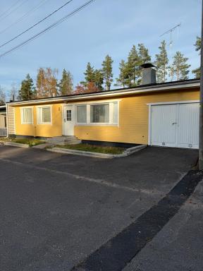 Saunallinen iso omakotitalo - Housity