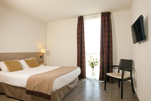 Apparthotel Séjours & Affaires Manosque - Housity
