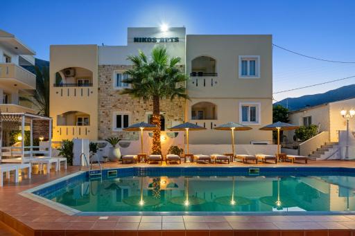 Nikos Apartments - Housity