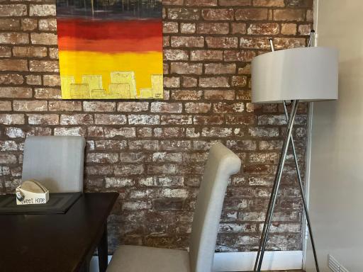 Cosy and Peaceful Maisonette with Terrace, Kidderminster - Housity