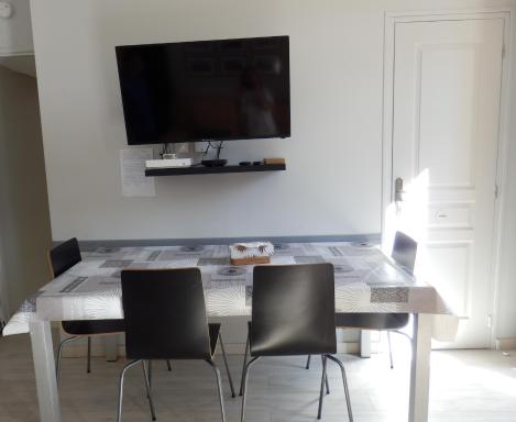 Agréable T2 au centre de Luchon - Housity