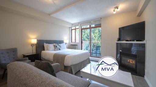 Alpenglow Lodge Sunny Studio with Sitting Area by MVA - Housity