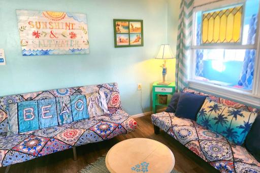 Short walk to beach 4 br 2 bath restored 1935 home - Housity