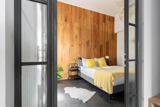 LOFT Astoria Suites by Vagabond - Housity