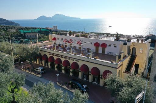 Hotel Villa Pina Antico Francischiello - Housity