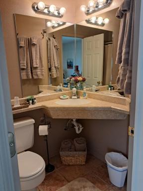 BuffaloPeaks Lodge - Housity